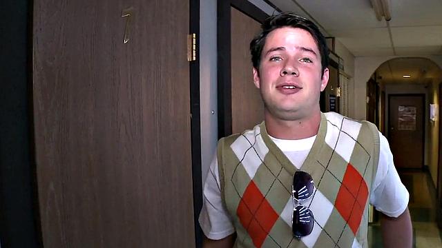 Fooled gloryhole str8 gets blowjob before cumming on face