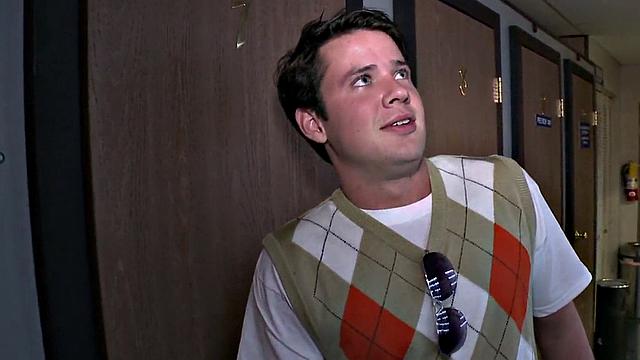 Fooled gloryhole str8 gets blowjob before cumming on face