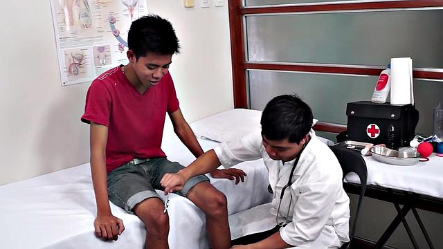 Nippon amateur twink toyed by doctor in kinky infirmary