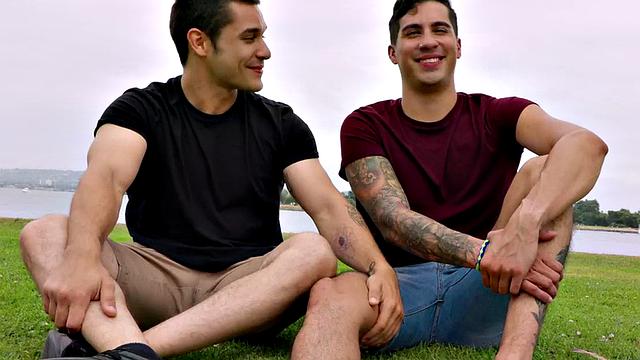 Debut stud barebacked by inked athletic on casting