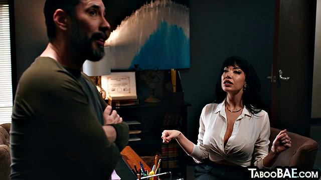 Stunning slut pussybouncing