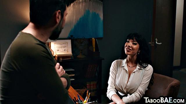 Stunning slut pussybouncing