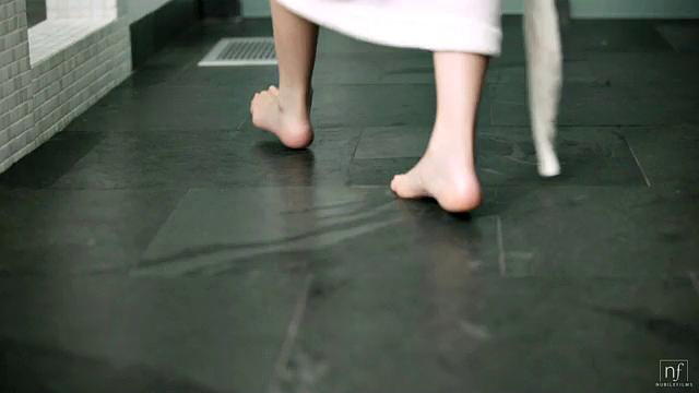 Surprise Encounter - S4:E15