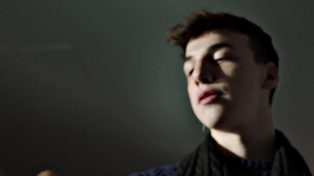 21yo twink rimmed and bareback fucked by stepbrother