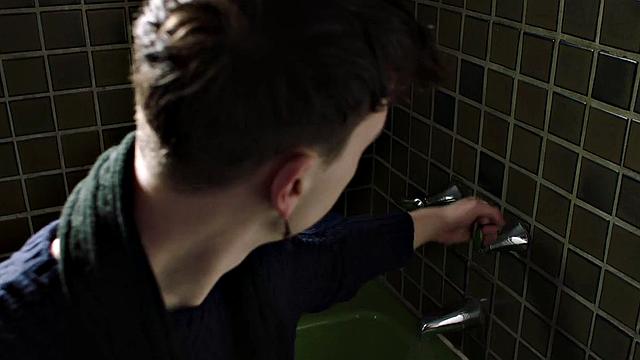 21yo twink rimmed and bareback fucked by stepbrother