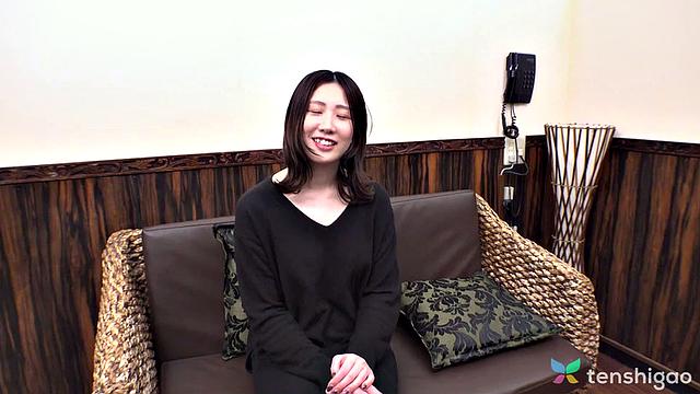 Introducing Azusa Ono: A Cute And Innocent Babe
