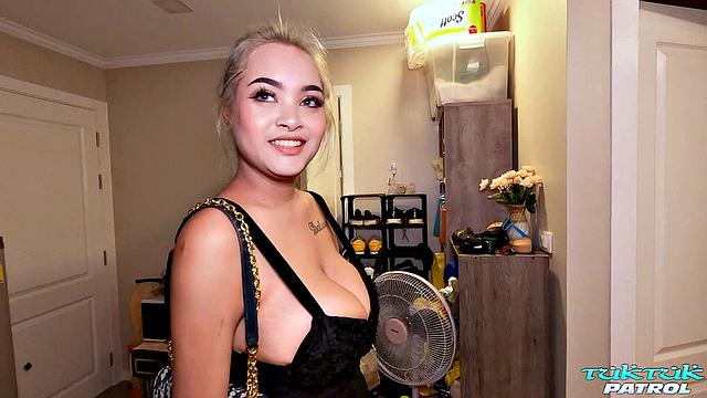 Busty Thai Aiella