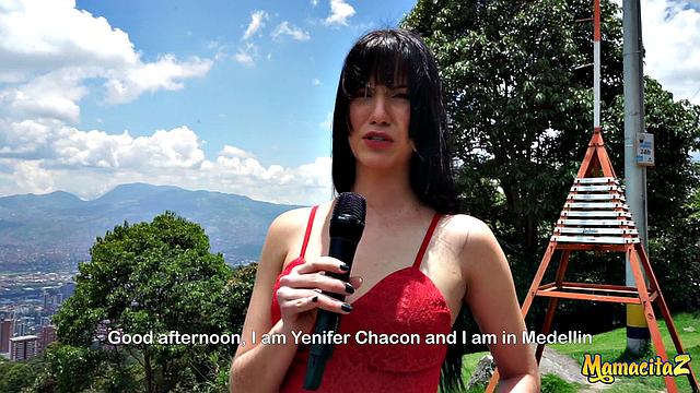 Брюнетка Yenifer Chacon раздевается и сквиртит на кастинге для MamacitaZ от Logan Salamanca.