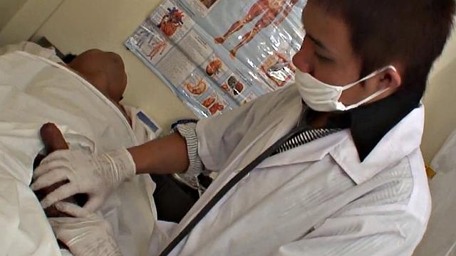 Asian amateur assbanged by doctor in his office