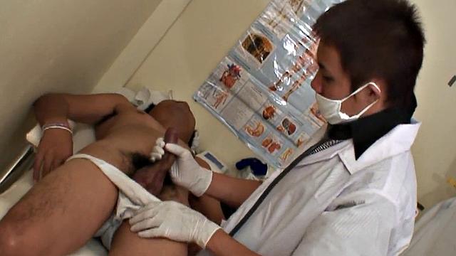 Asian amateur assbanged by doctor in his office