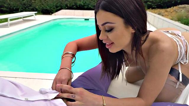 Slutty babe fucked in anal hole by nice stiff dick