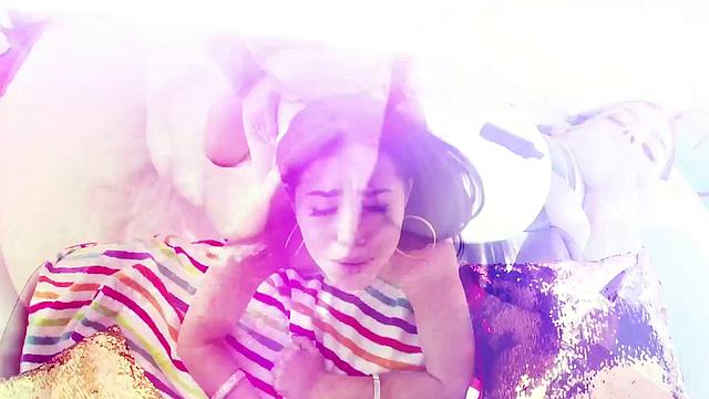 On cloud 9 with Anna Claire