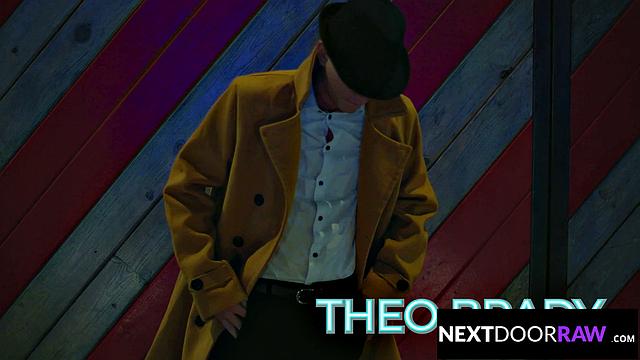 Muscle Daddy Makes Love To Hot Stranger - Roman Todd, Theo Brady - NextDoorRaw