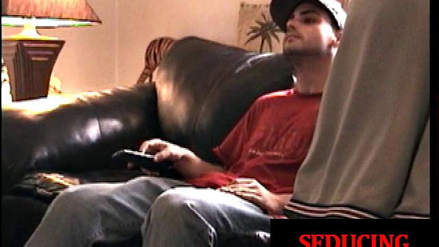 Straight jock gets his hairy dick sucked and tugged by a DILF