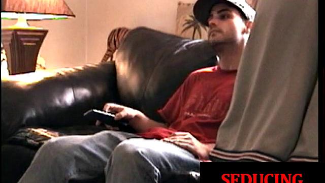 Straight jock gets his hairy dick sucked and tugged by a DILF