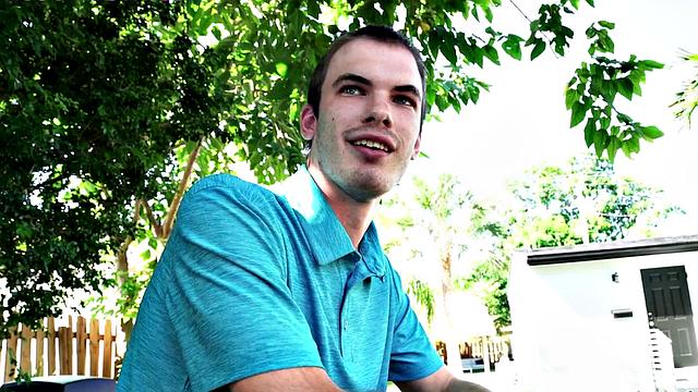 Watch this tattooed ebony goddess give BJ and HJ in her bikini outdoors