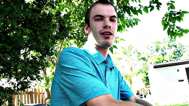 Watch this tattooed ebony goddess give BJ and HJ in her bikini outdoors