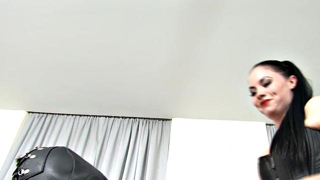 Ballbusting CFNM femina in latex and leather abusing sub