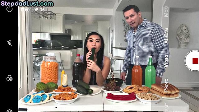 Petite babe pussypounded by DILF