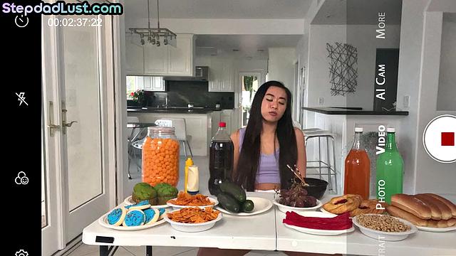 Petite babe pussypounded by DILF