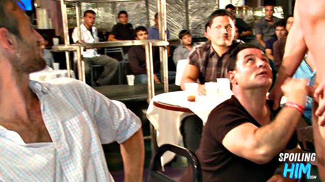 Insatiable amateurs stripper