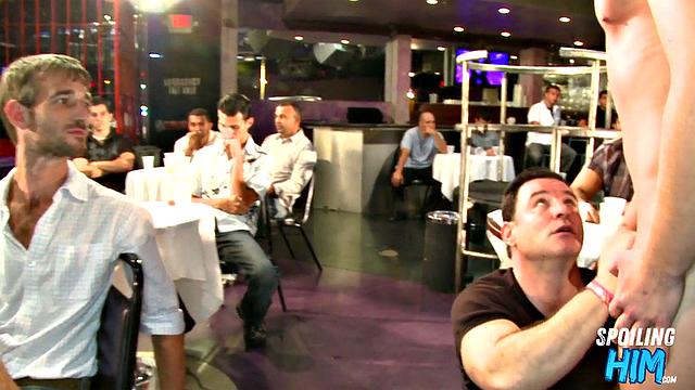 Insatiable amateurs stripper