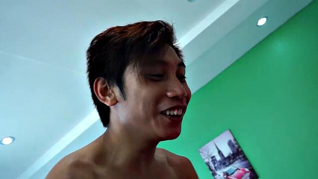 Idol Tickled and Milked