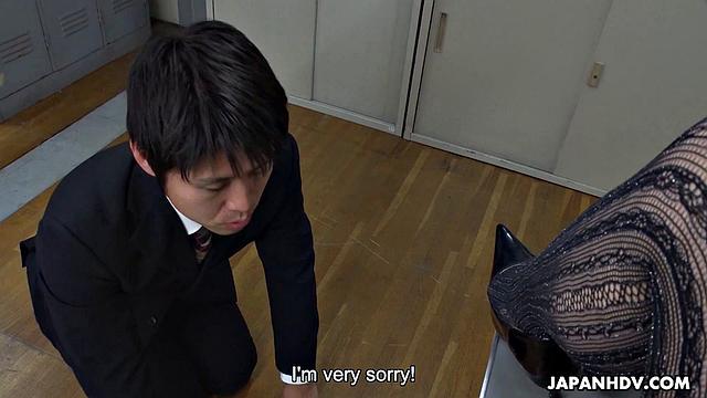 Asuka Kyono Is The Office Slut