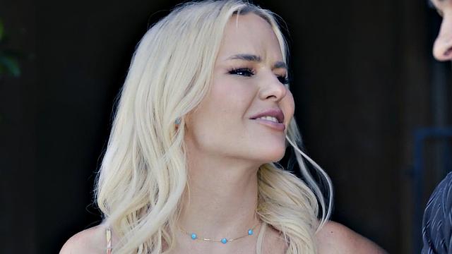 Big sensual blonde bae cockriding lover in close up