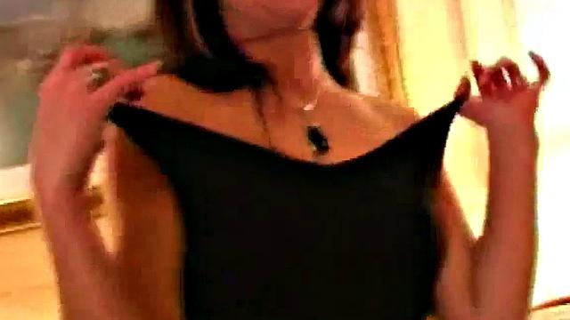 Sexy teen sucking dick