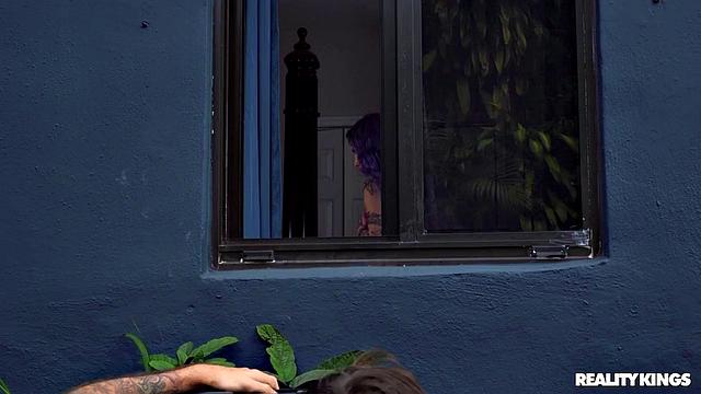 Spying on Valentina Steele