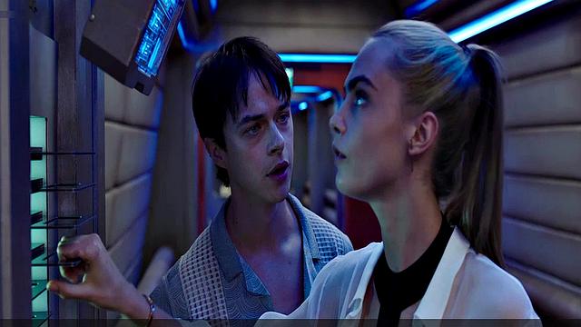 Cara Delevingne bikini video