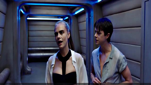 Cara Delevingne bikini video