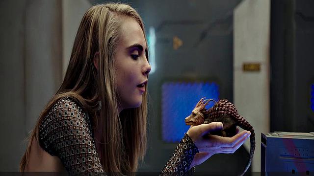 Cara Delevingne bikini video