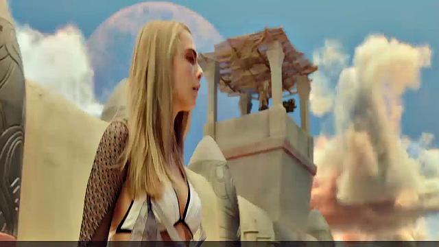 Cara Delevingne bikini video