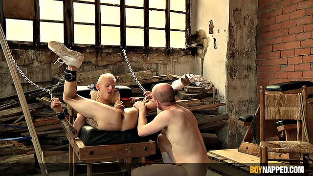 Полное использование голодного мальчика - часть 3 - Ноа Картер и Шон Тейлор