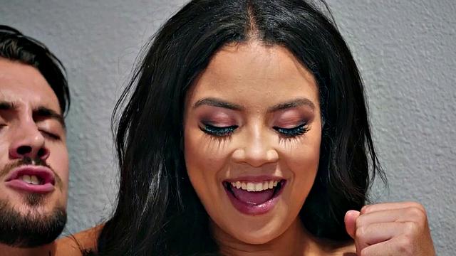 Bisex Asian babe deepthroats and gets fucked in elevator 3some