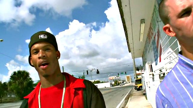 White top bangs Black dude in public outdoor parking lot with his bare feet