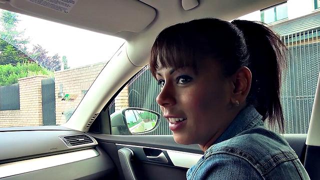 Sex Outside with Ebony Cutie