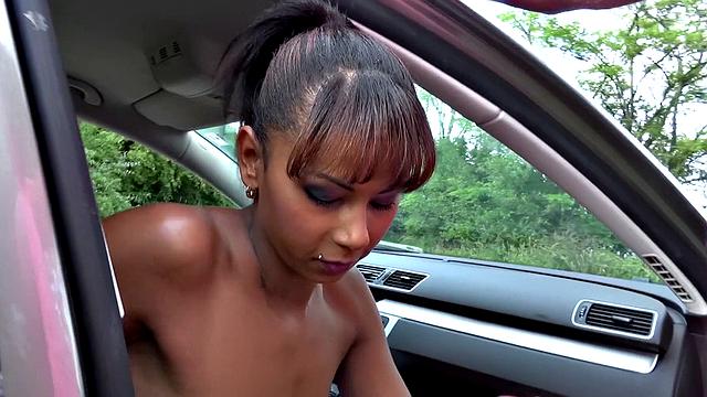 Sex Outside with Ebony Cutie