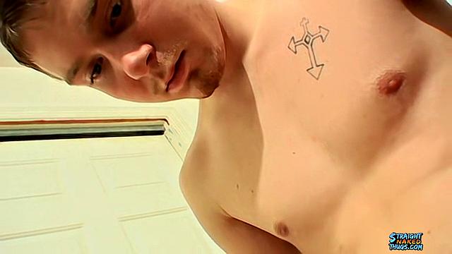 Билли трахает надувную куклу - Билли да Кидд