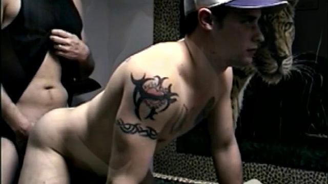 Bareback Straight Fucking Buzz