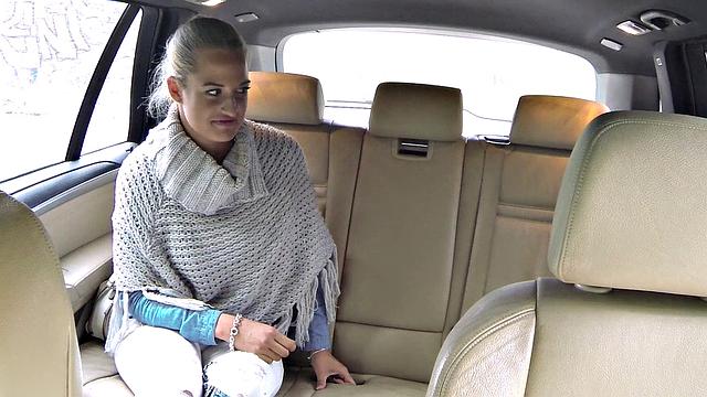 Married lady sucks and fucks driver