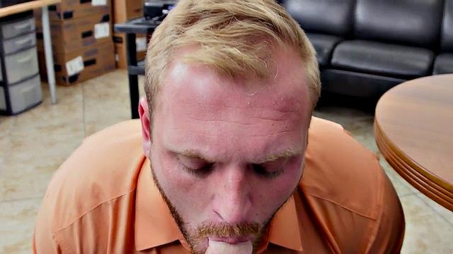 Muscular office guy gives his boss a sloppy BJ after a steamy BJ session