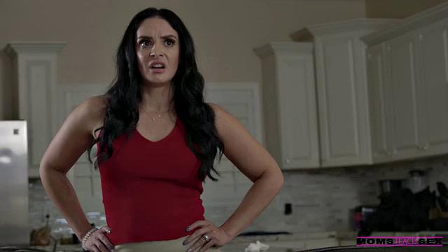 Stepmom Needs The Cum - S16:E2