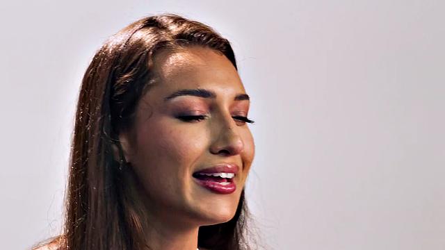 Tall babe in solo masturbation