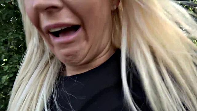 Amber Deen's first outdoor sex