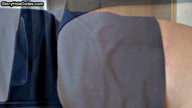 Mature gloryhole lover gives deepthroat treat