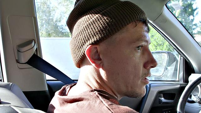 бывшая возвращается, и подруги срываются на страстный лесбийский секс