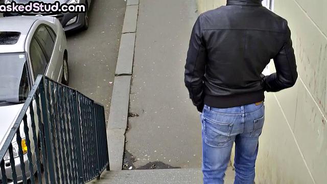 Straight hung model solo masturbation